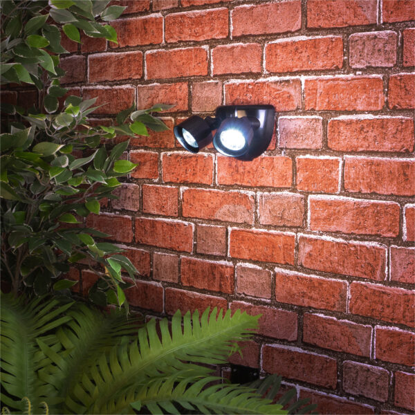 St. Helens Home and Garden 10 LED Twin Head Motion Sensor Security Light